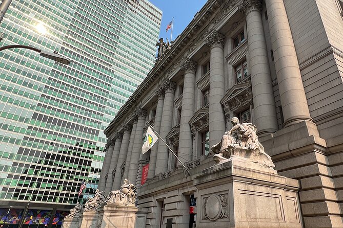 Wall Street and Lower Manhattan, New York History Walking Tour - Walking Wall Street and decoding the name