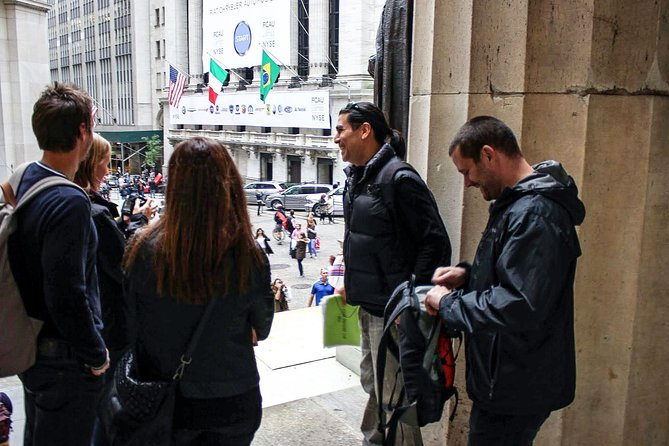Wall Street Insider Tour with a Finance Professional - The walk continues toward the Federal Reserve, and the story keeps going