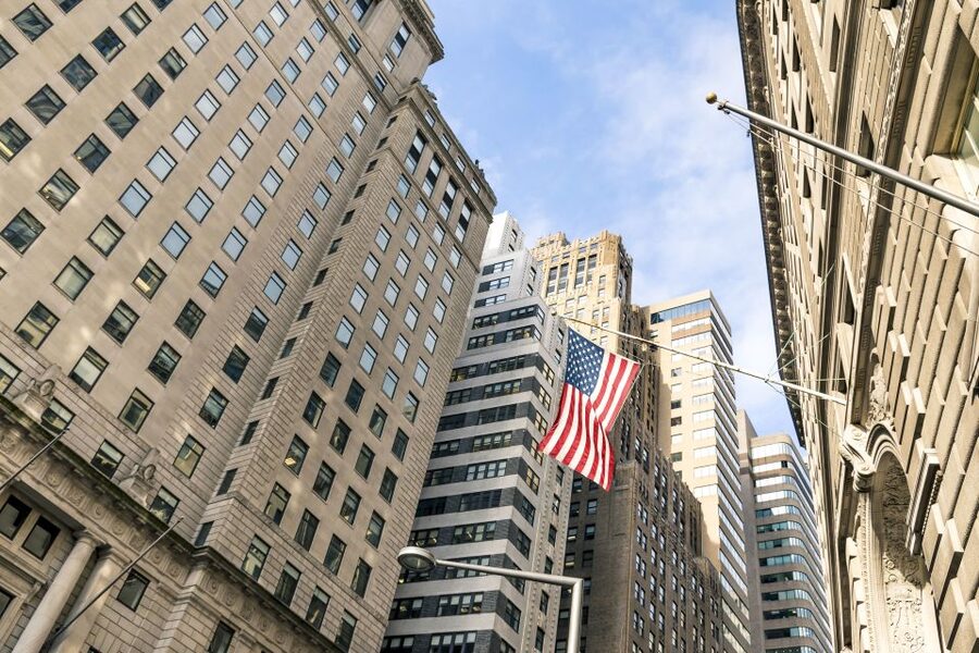Wall Street Insider Tour with a Finance Professional - Meeting at 22 Broad Street, then easing into FiDi