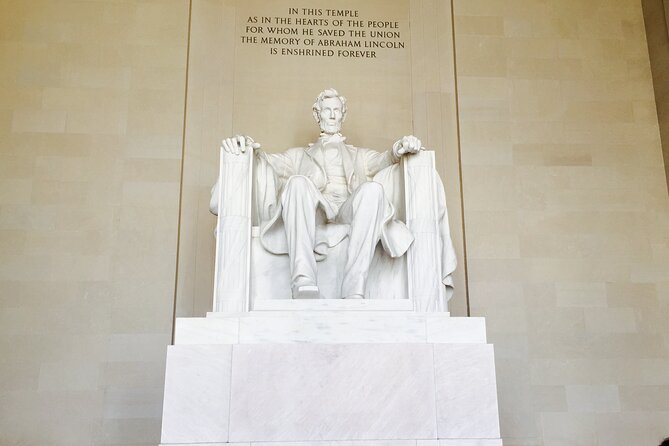 Washington DC and Monuments Day Tour from New York - The U.S. Capitol from the outside: a clean photo stop