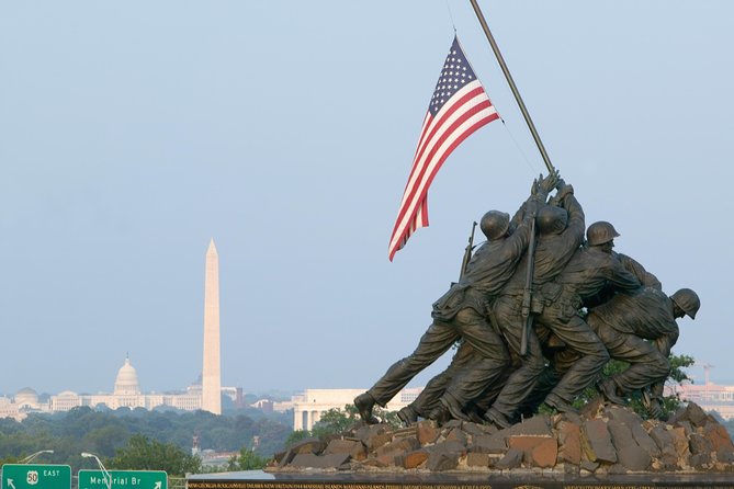 Washington DC Day Tour from New York City - Guides that make or break a day like this