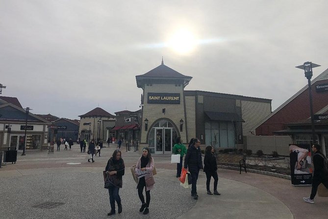Woodbury Common Premium Outlet Shopping Private Day Trip by SUV from NYC - The Big Consideration: How Flexible Is the Shopping Time?